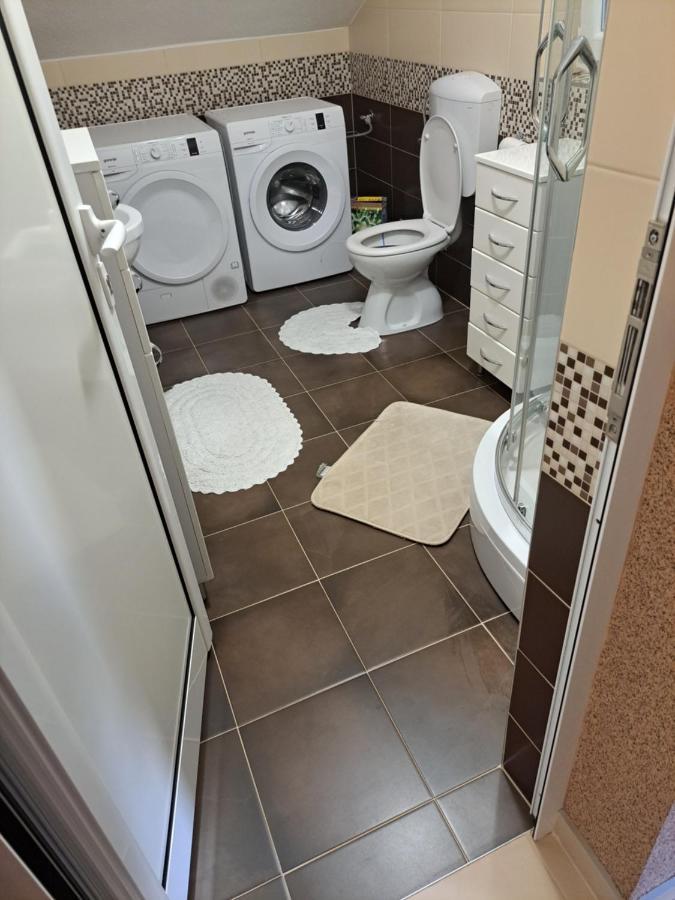 Apartman Avram Kotor Varos Eksteriør billede